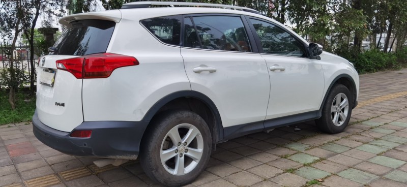 东莞14年丰田RAV4荣放9