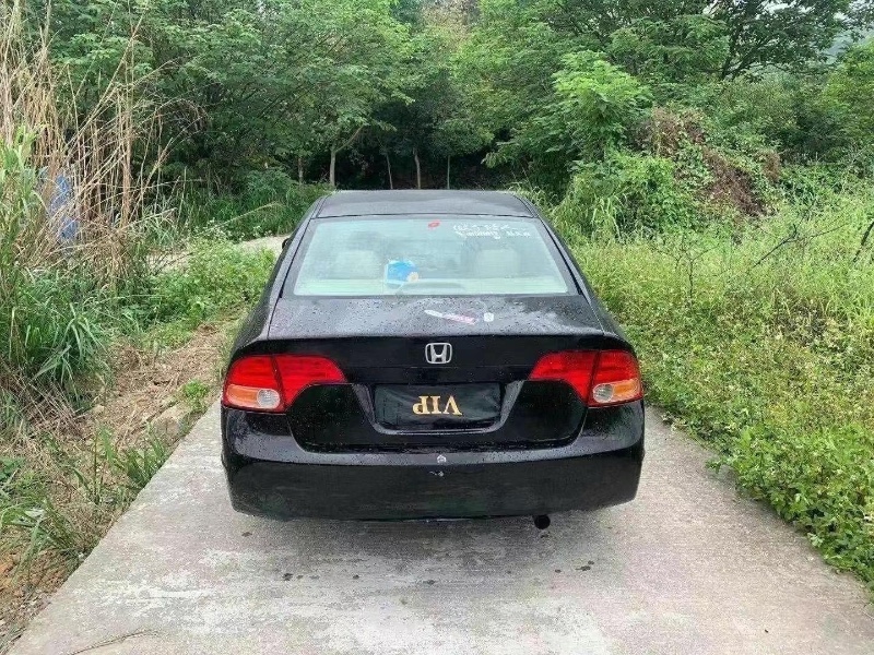 广州07年本田思域1