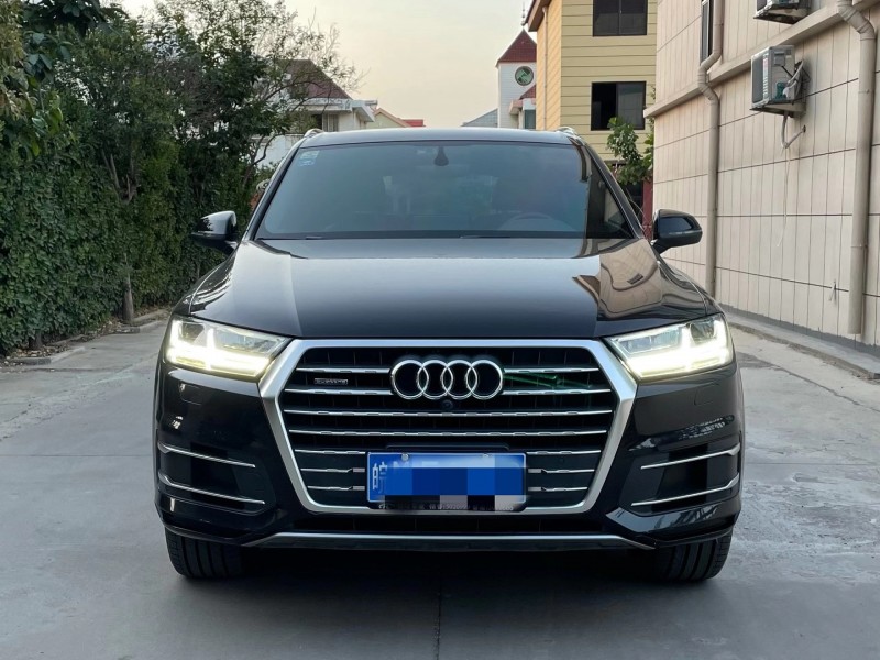 青岛18年奥迪Q71