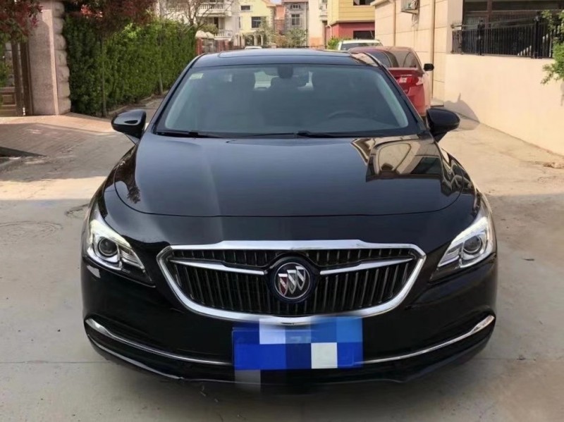 青岛17年别克君越2