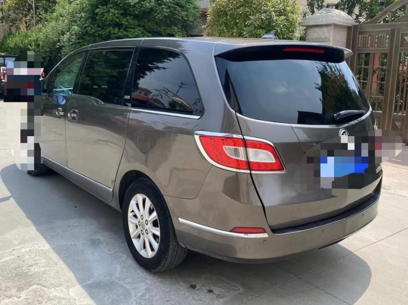 青岛16年别克GL83