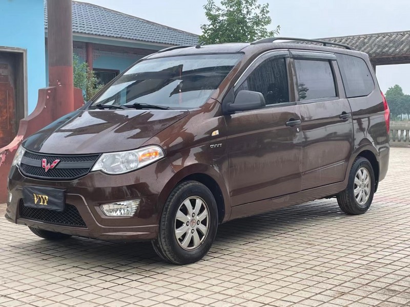 荊州17年五菱汽車宏光2