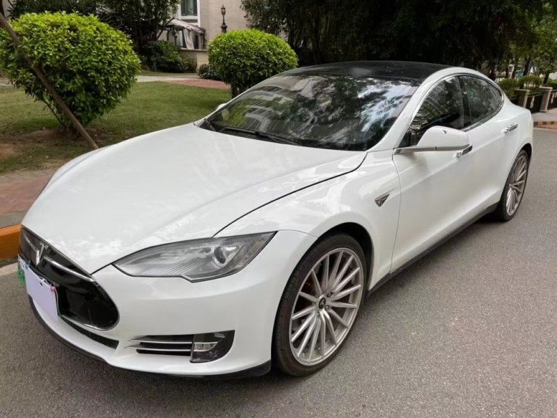 珠海15年特斯拉Model S2