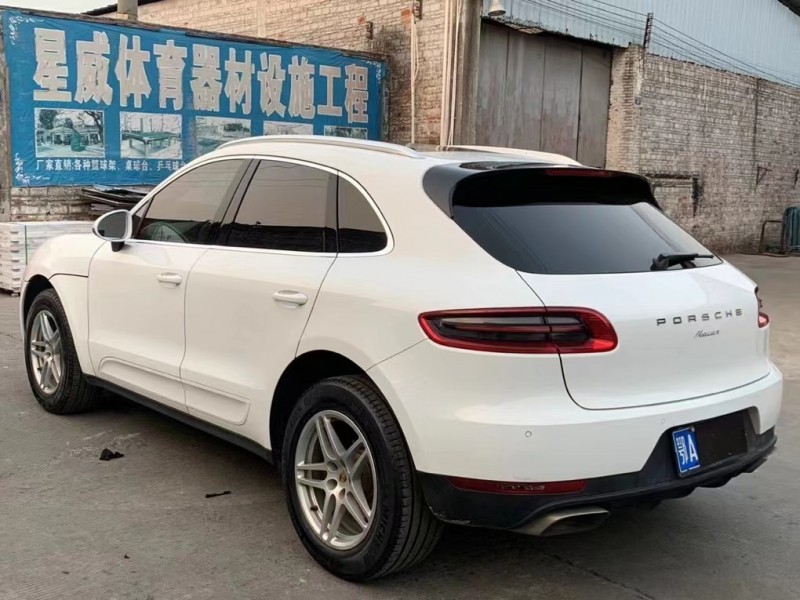 珠海16年保時捷Macan7
