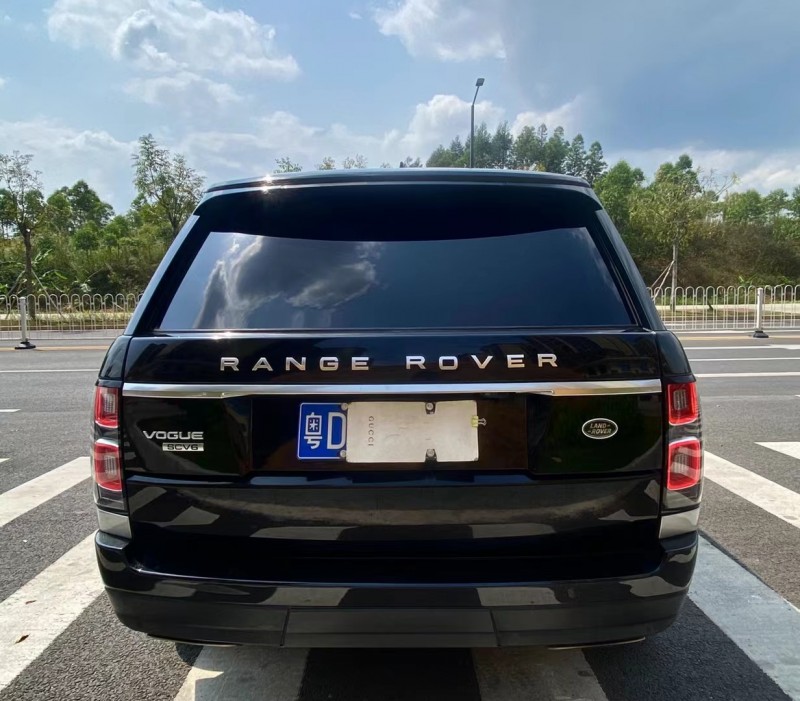 广州18年路虎揽胜行政4