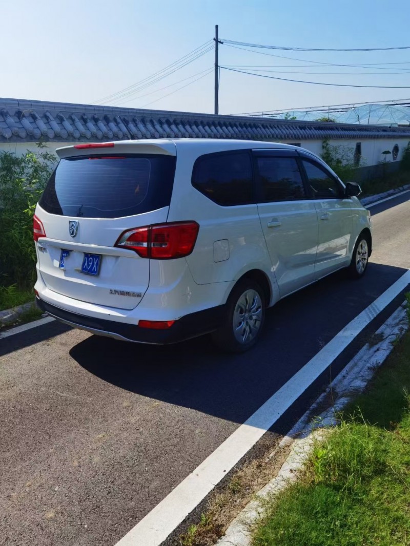 徐州18年寶駿7302