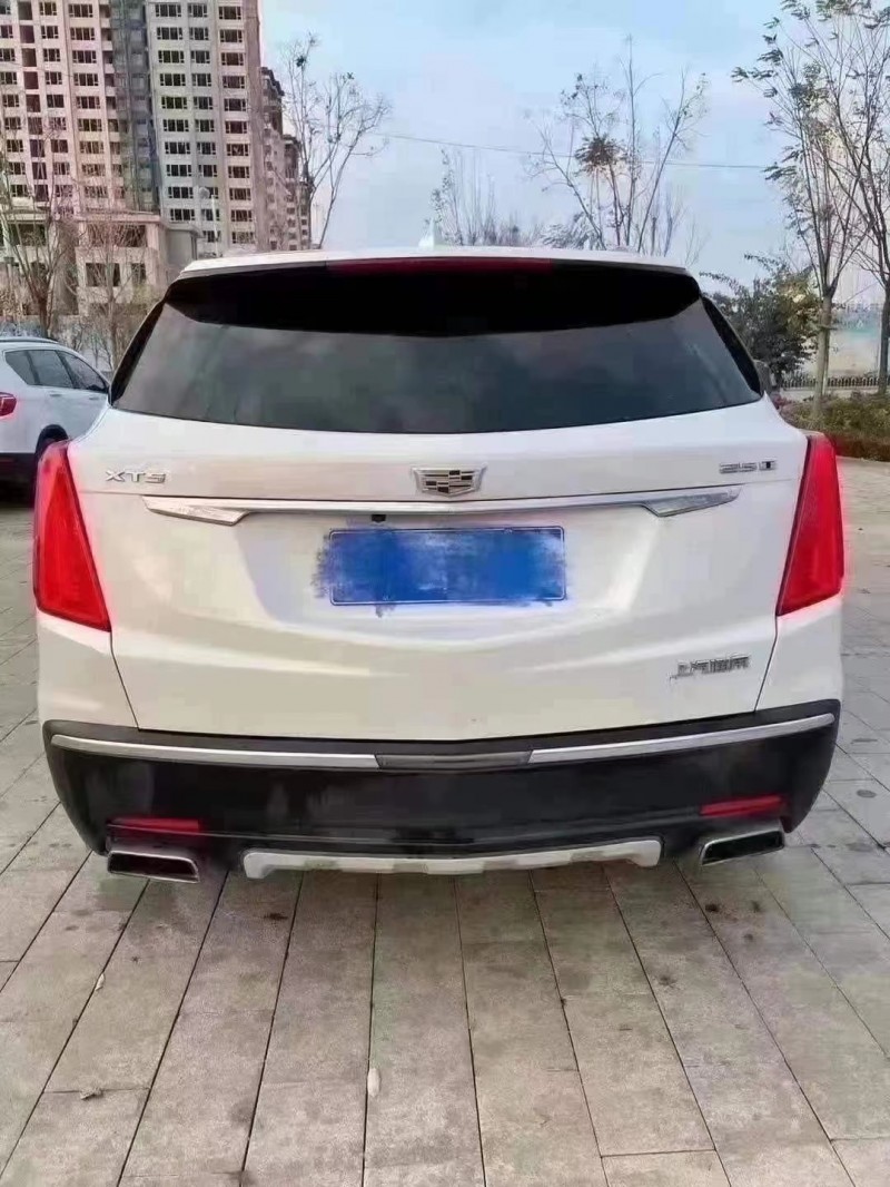 北京18年凱迪拉克XT56