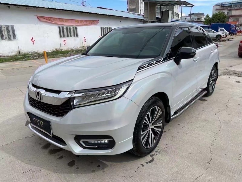 广州17年本田冠道8