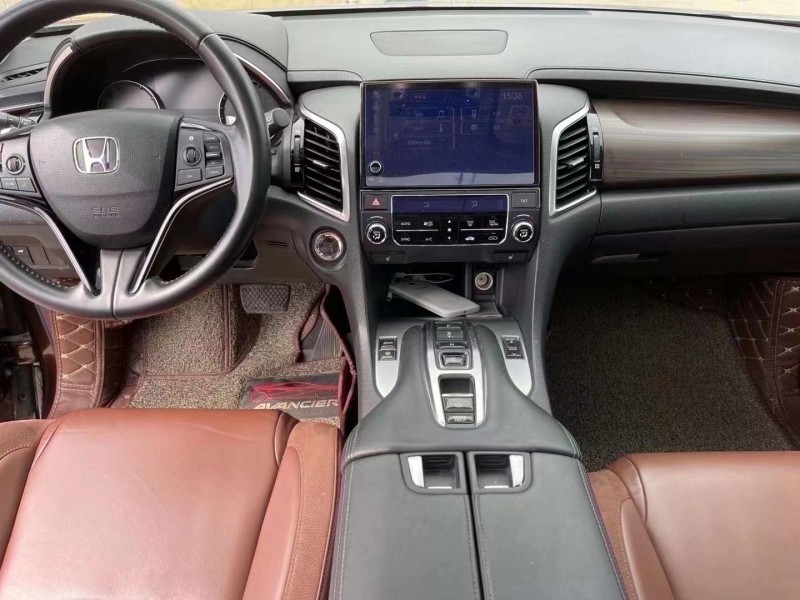 广州17年本田冠道5