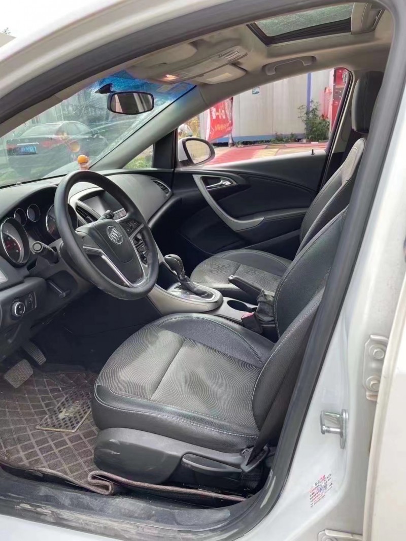 广州15年别克英朗3