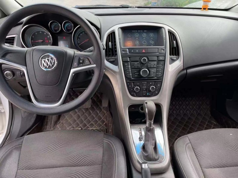 广州15年别克英朗5