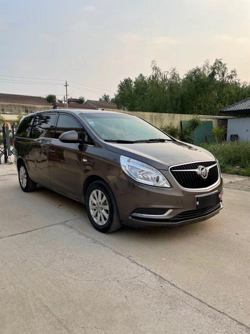 徐州18年别克GL82