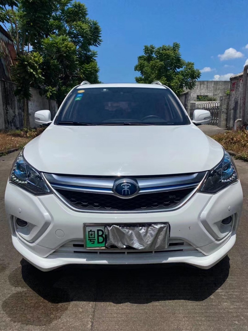 深圳17年比亚迪宋8