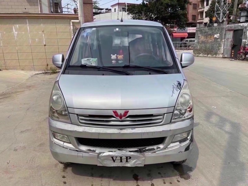廣州15年五菱汽車宏光2