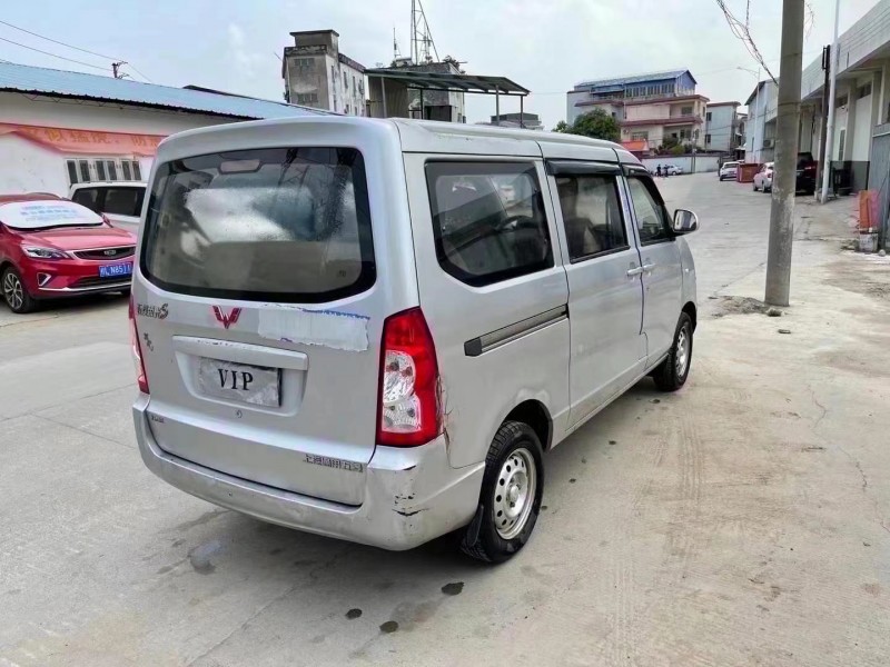 廣州15年五菱汽車宏光6