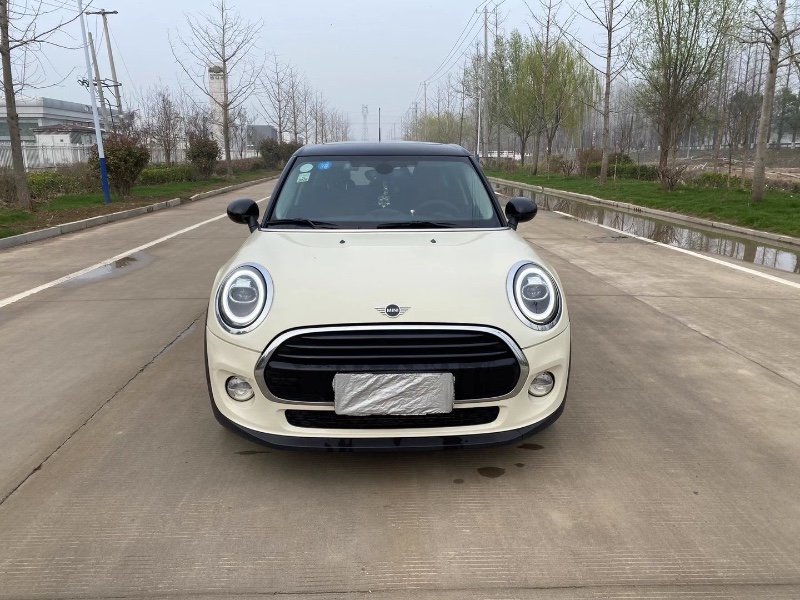 徐州18年寶馬MINI1