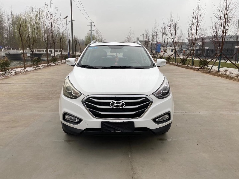 徐州16年现代ix351