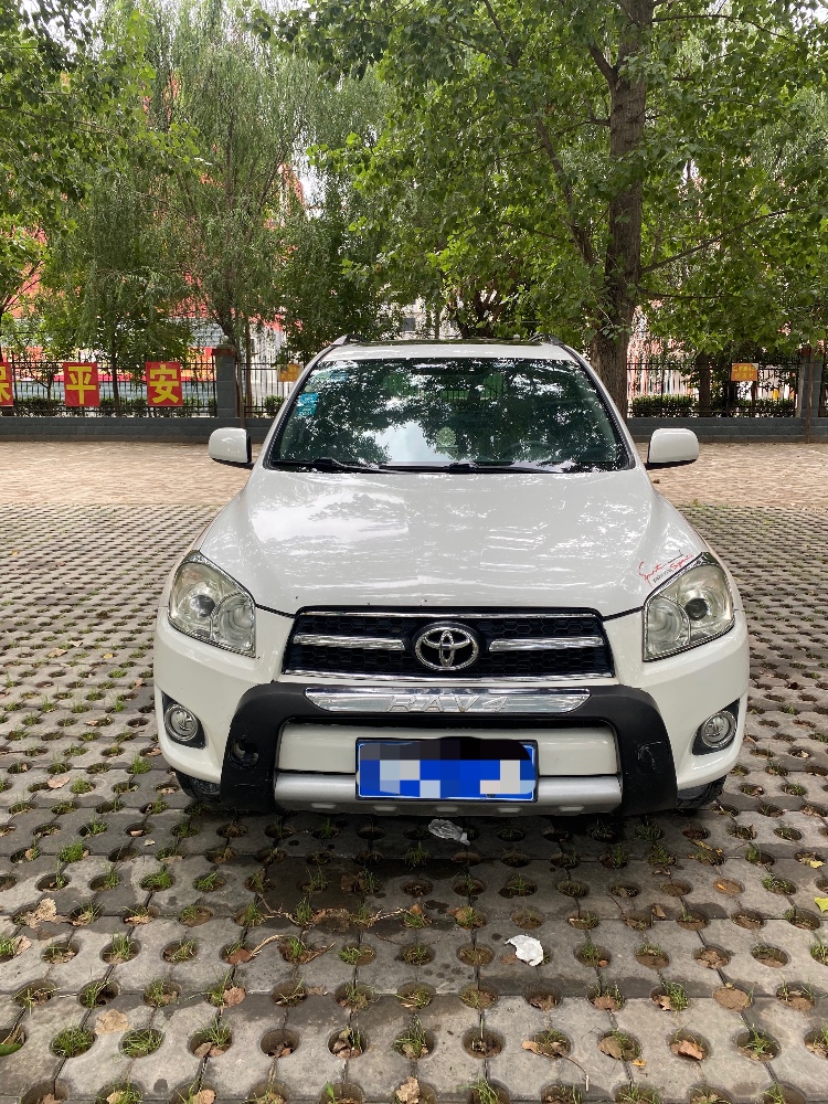 聊城11年豐田RAV49