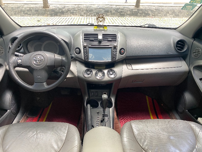 聊城11年豐田RAV46