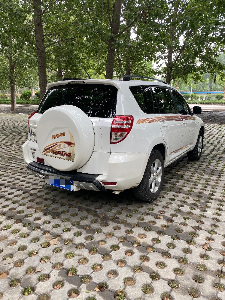 聊城11年豐田RAV43