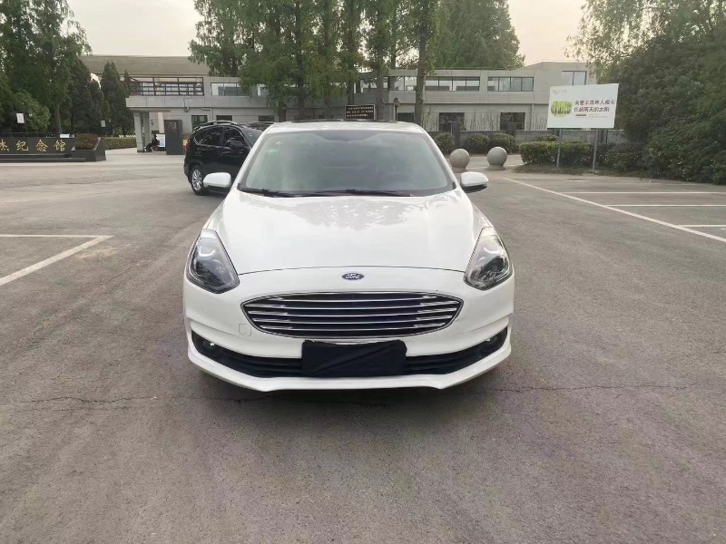 徐州19年福特福睿斯1