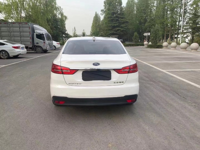 徐州19年福特福睿斯3