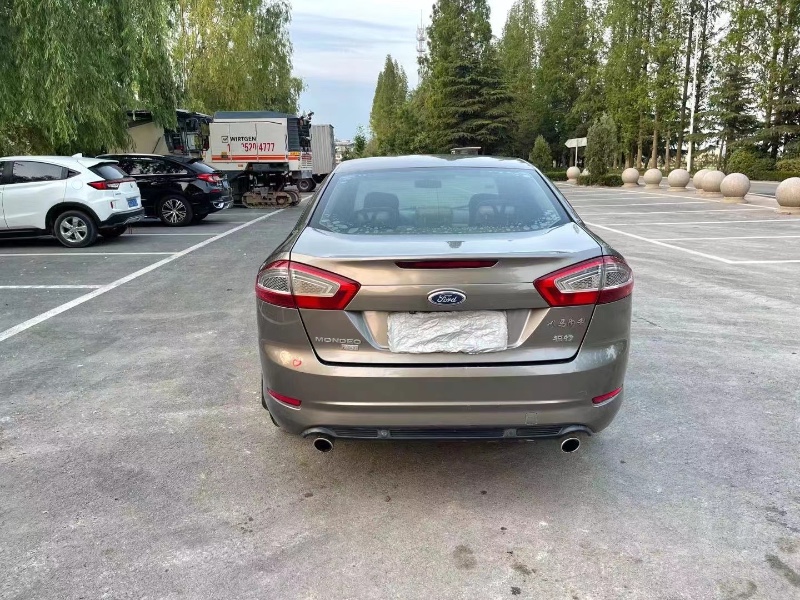 徐州13年福特蒙迪欧-致胜5