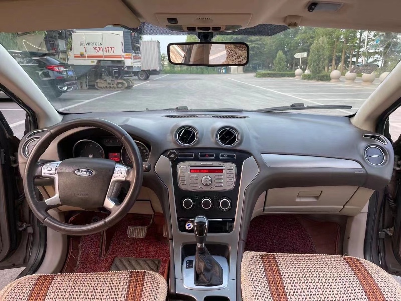 徐州13年福特蒙迪欧-致胜8