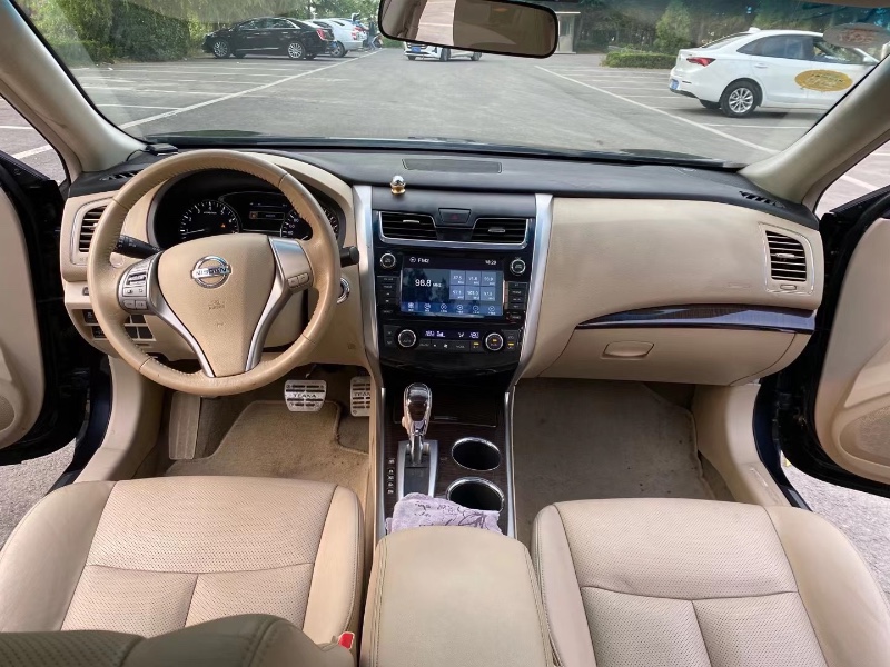 徐州14年日产天籁7