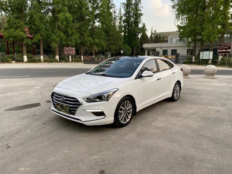 徐州17年现代名图3