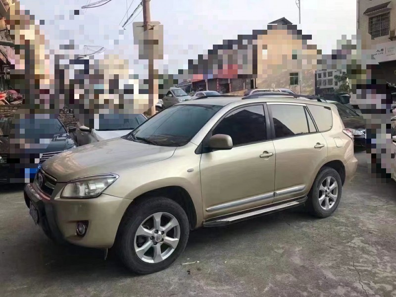 衡陽10年豐田RAV45