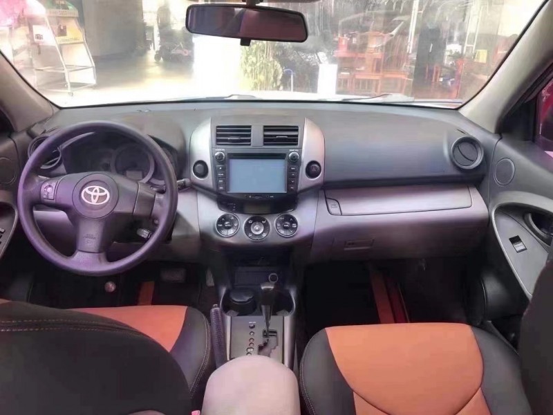 衡陽10年豐田RAV44