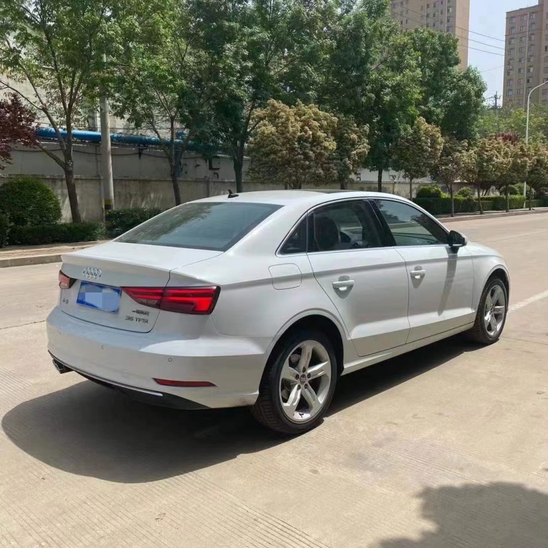 济宁20年奥迪A33