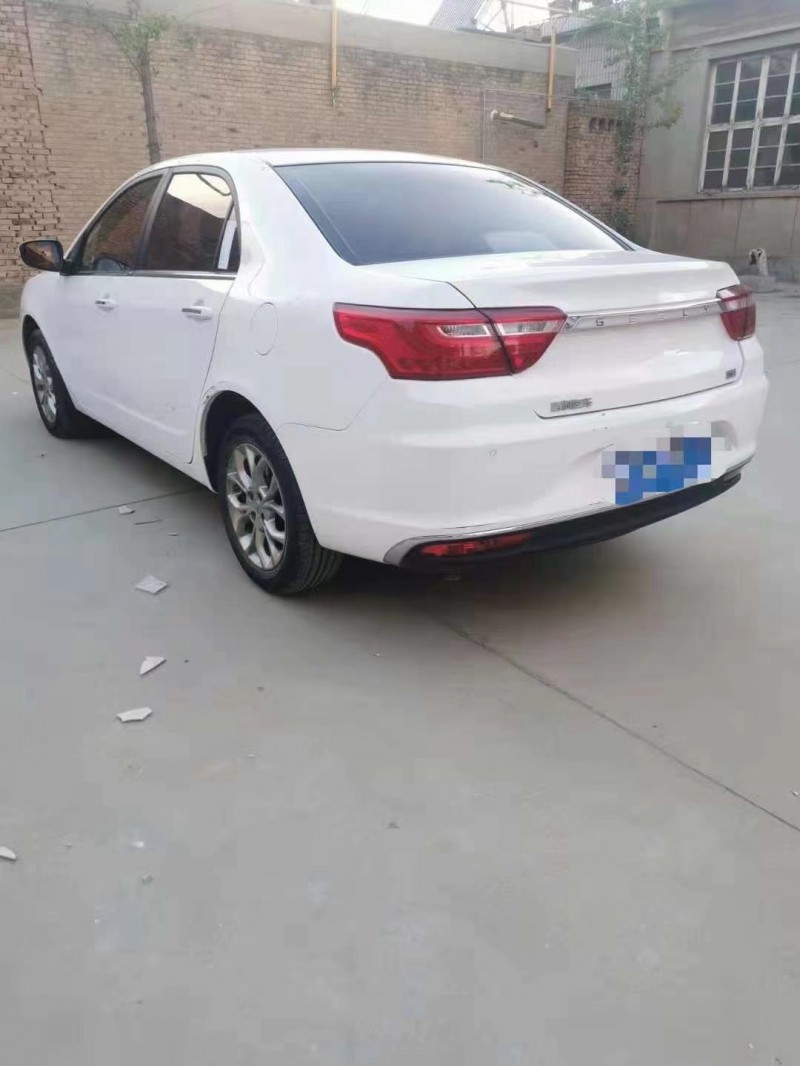 保定18年吉利远景9