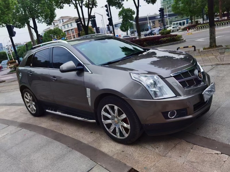 武汉12年凯迪拉克SRX7