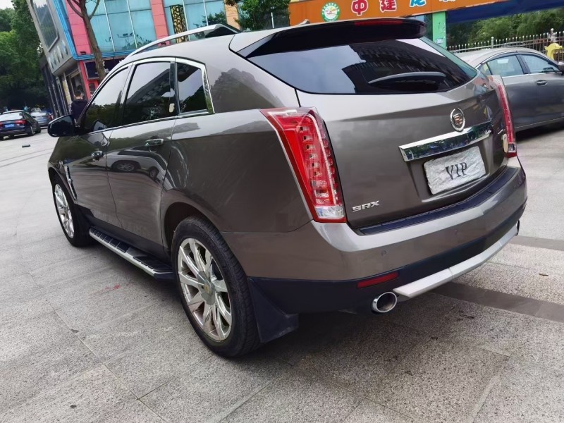 武汉12年凯迪拉克SRX2