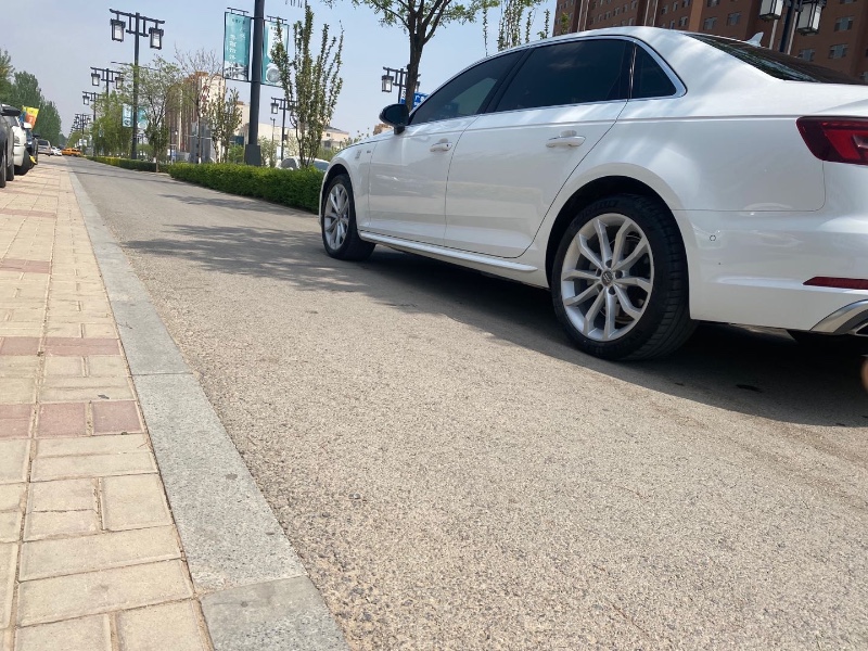 張家口19年奧迪A4L5