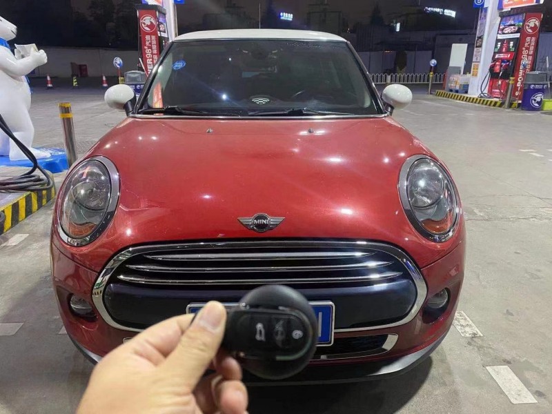 武漢15年寶馬MINI1