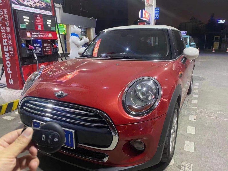 武漢15年寶馬MINI3