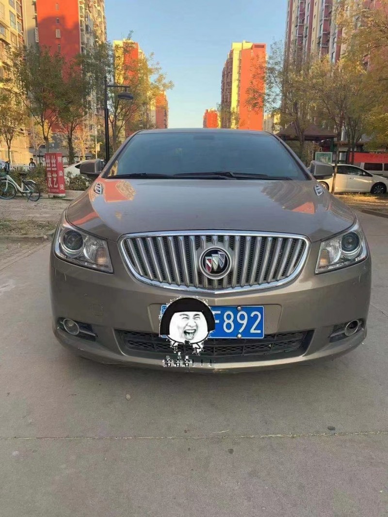 邢台13年别克君越7