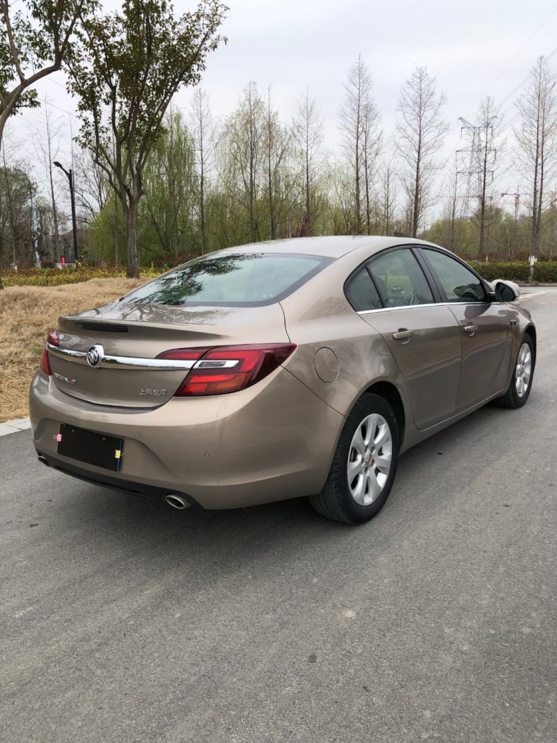 徐州15年别克君威5