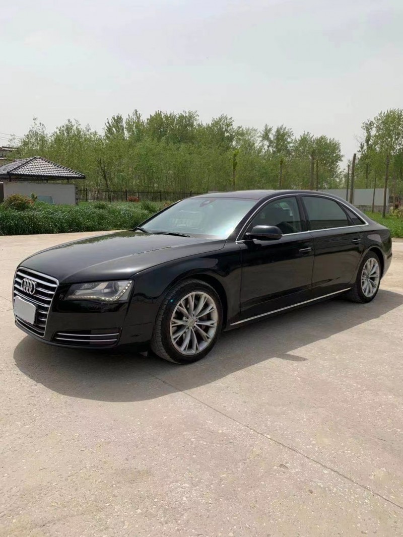 徐州12年奥迪A8L3