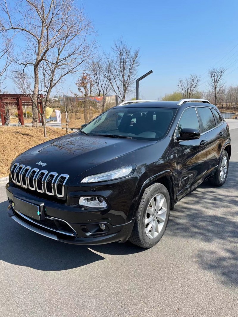 徐州18年Jeep自由光3