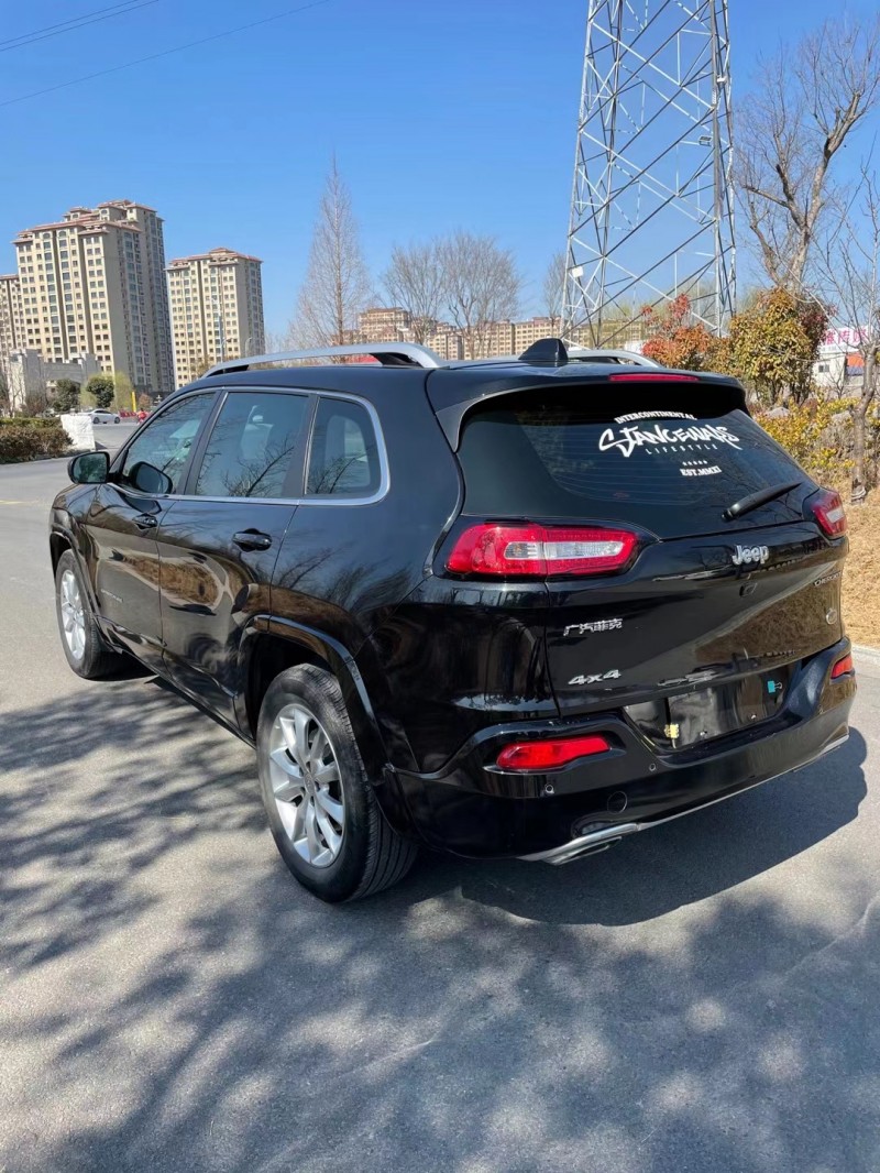 徐州18年Jeep自由光5