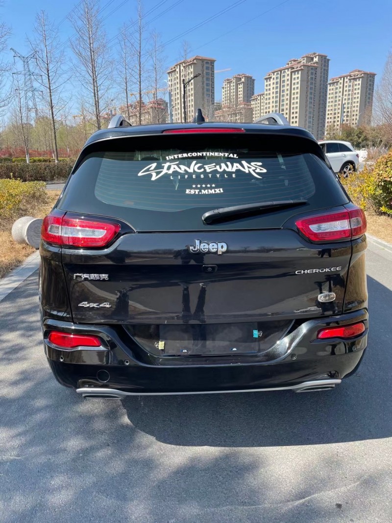 徐州18年Jeep自由光9