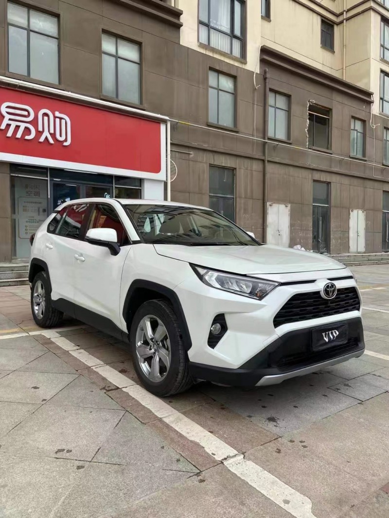 孝感21年豐田RAV4榮放2