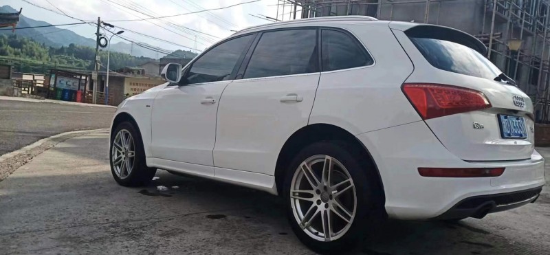 舟山10年奧迪Q57