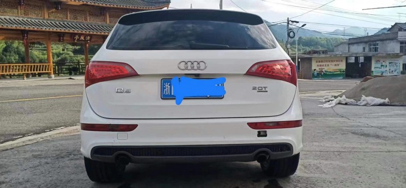 舟山10年奧迪Q59