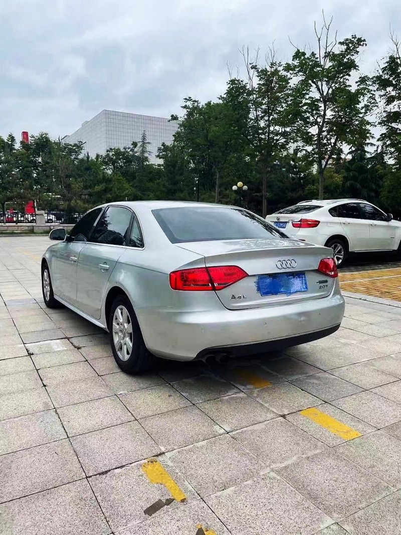 煙臺09年奧迪A4L7