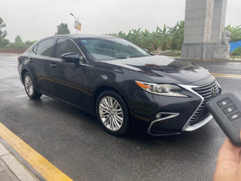 广州抵押车16年雷克萨斯es出售